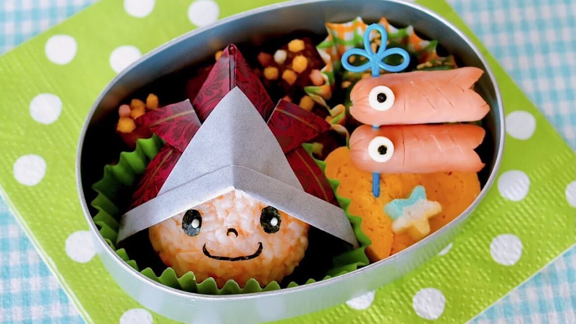 Samurai War Helmet Bento Lunch Box (簡単こどもの日弁当) | OCHIKERON | Create Eat Happy :)