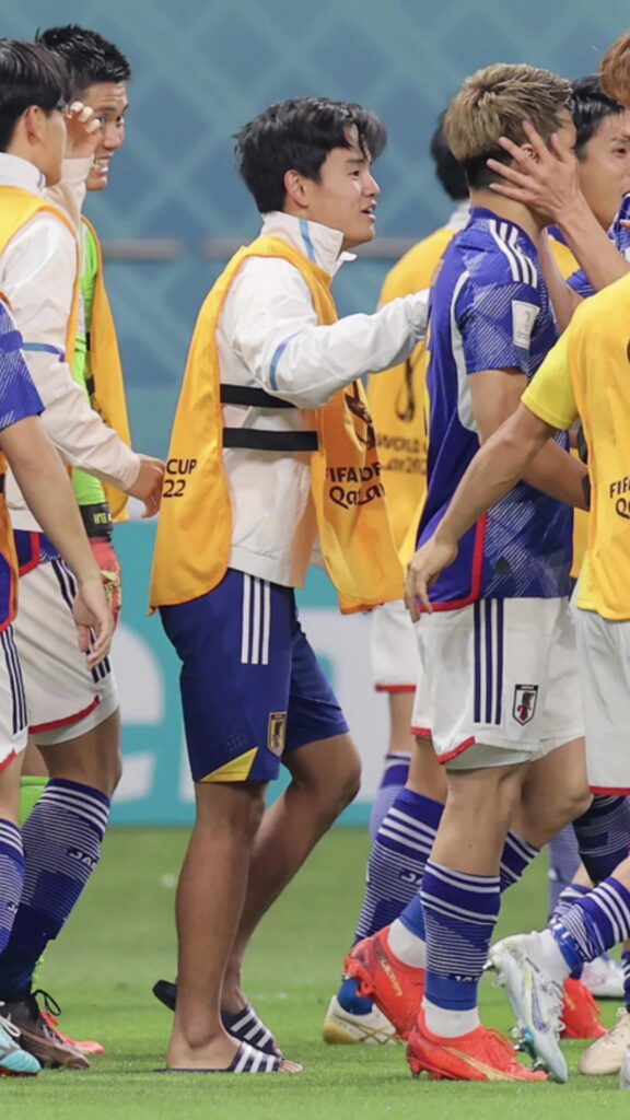ドイツに勝って裸足で走り回る久保建英がかわいい#久保建英 #takefusakubo #SAMURAIBLUE #worldcup  ♬ 오리지널 사운드 -...