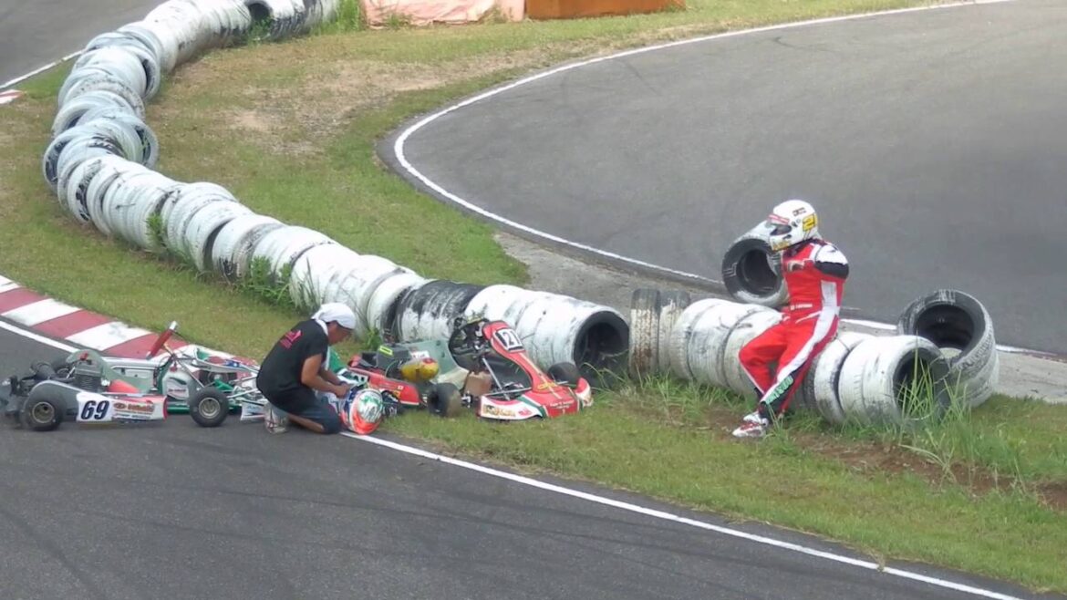 スタートダッシュに全てをかけた結果の多重クラッシュ_石野サーキット　2016年　第5戦　SSS予選