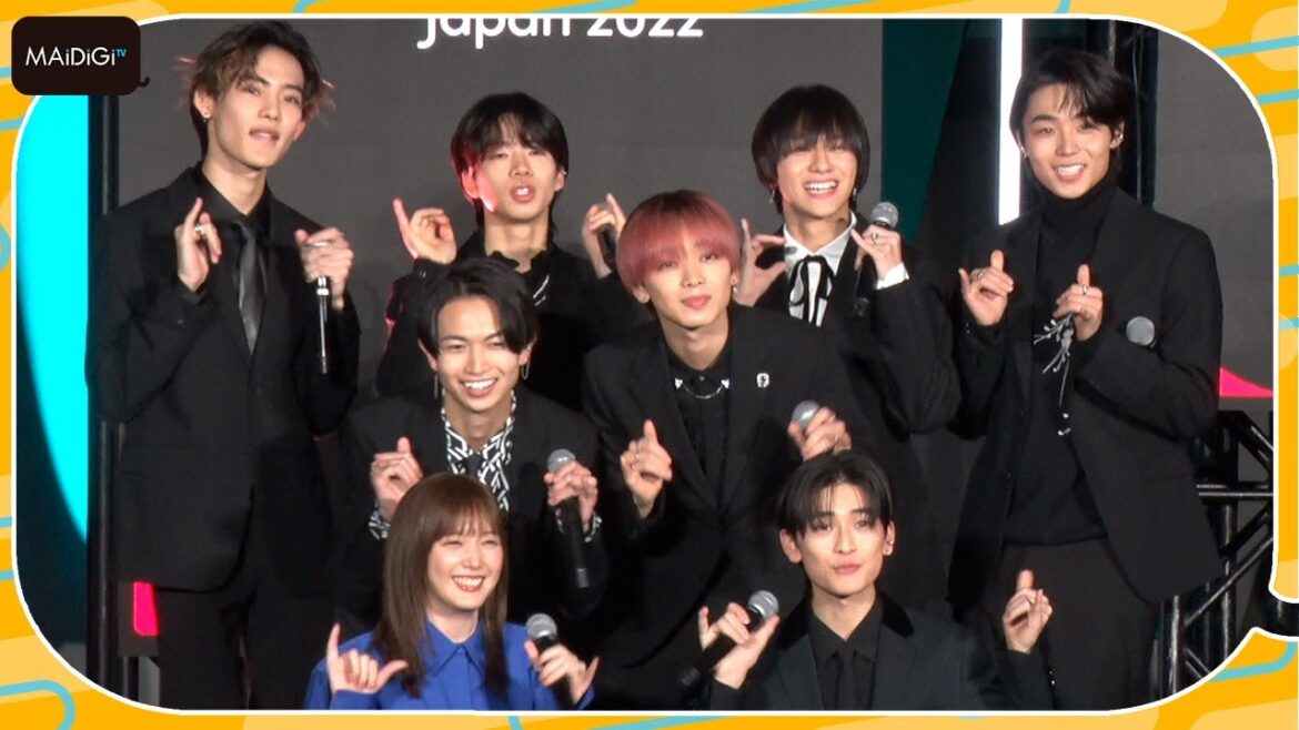 本田翼＆8LOOMがイベントで夢の共演！　ドラマのままの仲良しぶり披露　「TikTok Awards Japan 2022」