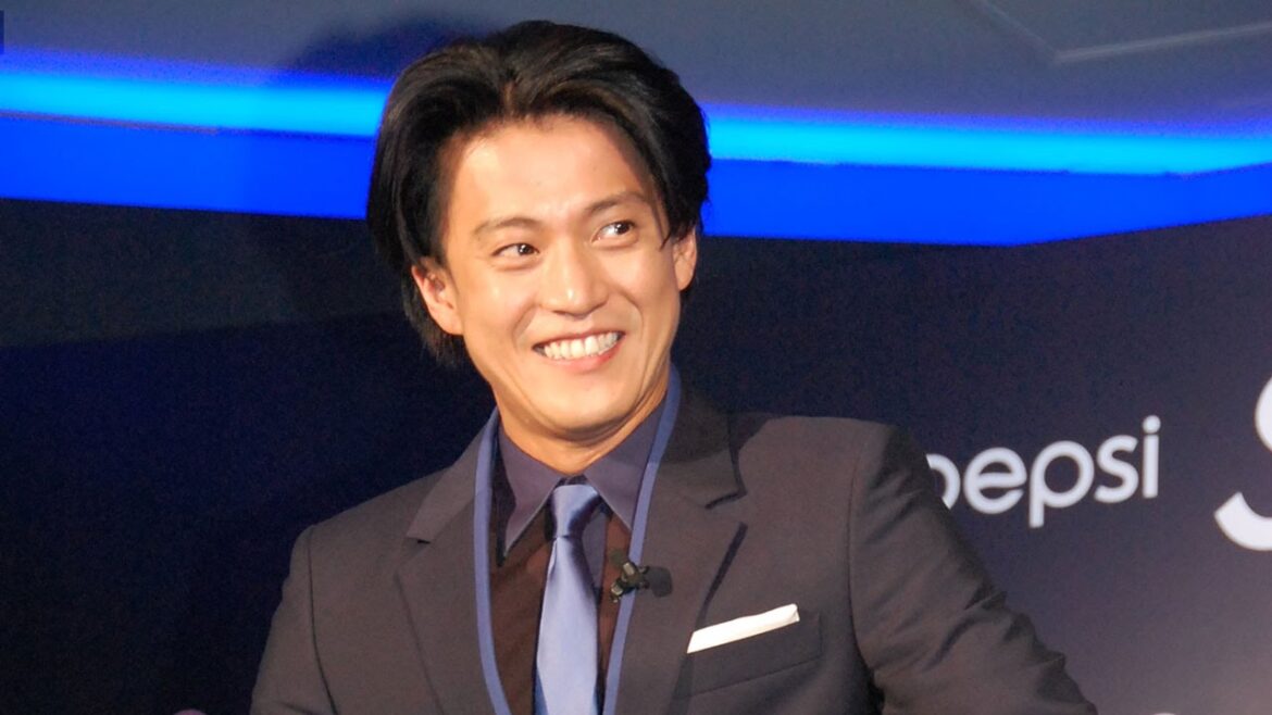 小栗旬、ペットボトルのふた開けられず苦笑　『ペプシストロング ゼロ』発売記念イベント