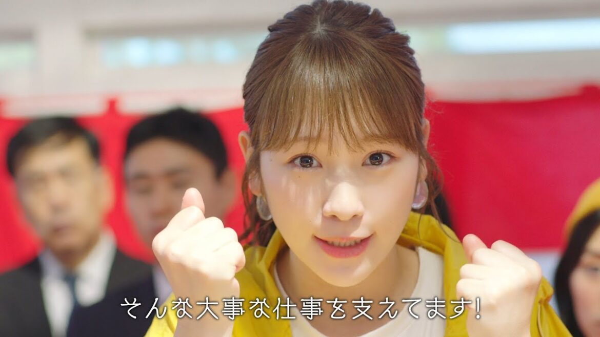 川栄李奈、「休みMAX」のはずが…進水式に飛び入り参加!?　オリックス新CM「やる気MAX！大型船舶」篇
