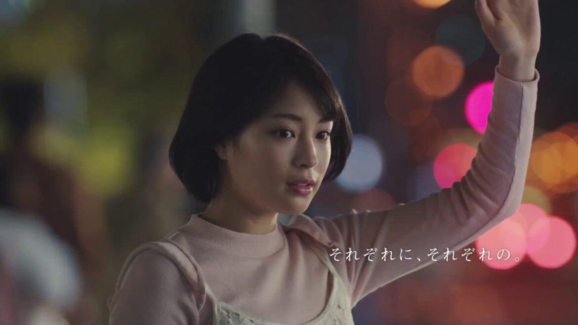 美人CM 広瀬すず ３人ともタクシーの運転手さんにフラれてしまうww earth music&ecology