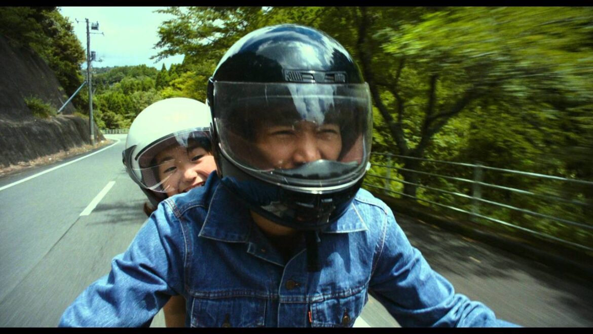 夏美のホタル - 映画予告編 [有村架純が写真家志望のヒロイン役]