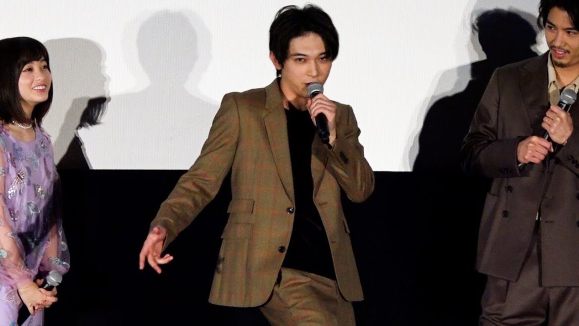 吉沢亮、中二病キャラ実演！ 映画『斉木楠雄のΨ難』初日舞台あいさつ2