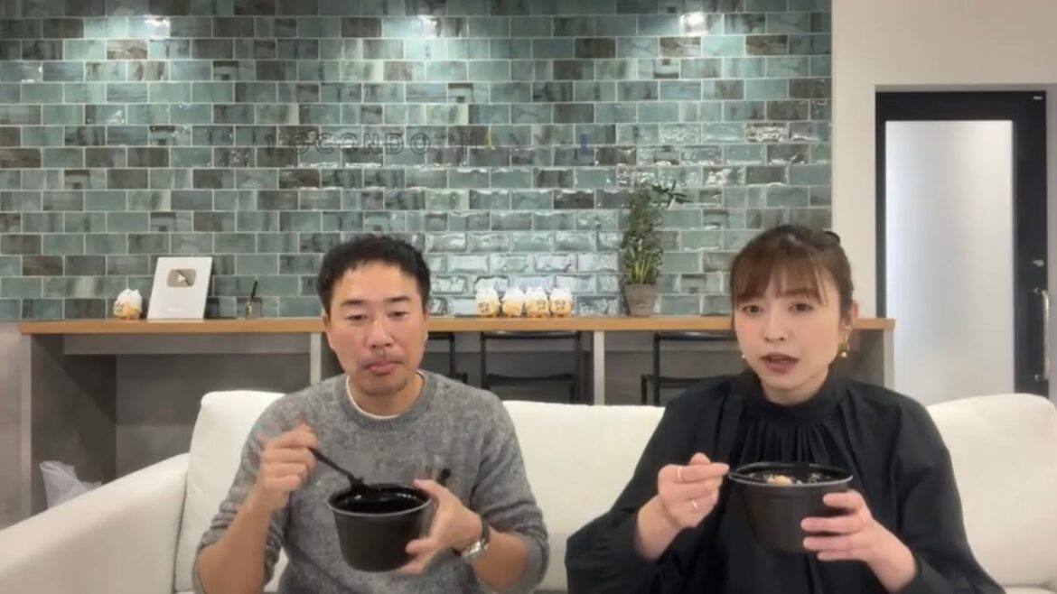 1月23日、片瀬那奈とのお昼のモッパン生配信！本日のUber Eatsはスンドゥブ!! 男子はなぜポニーテールに惹かれる？学ランのランって何？色々お話しました！