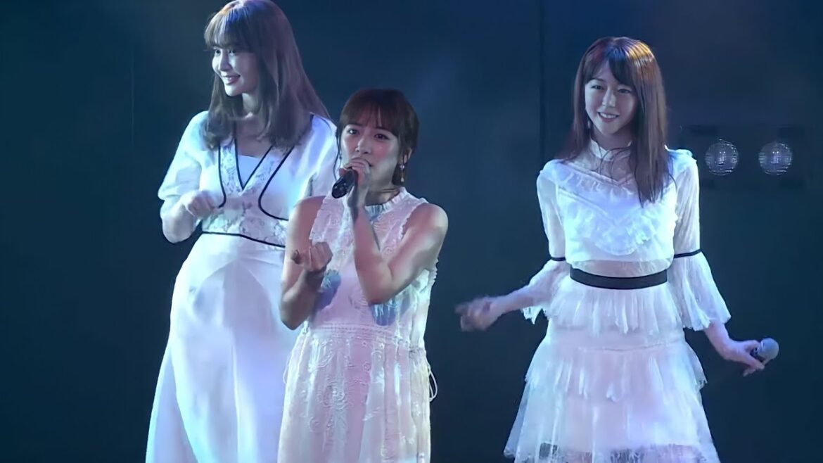 AKB48 M13. 君しか 峯岸みなみ・高橋みなみ・小嶋陽菜 (ノースリーブス)
