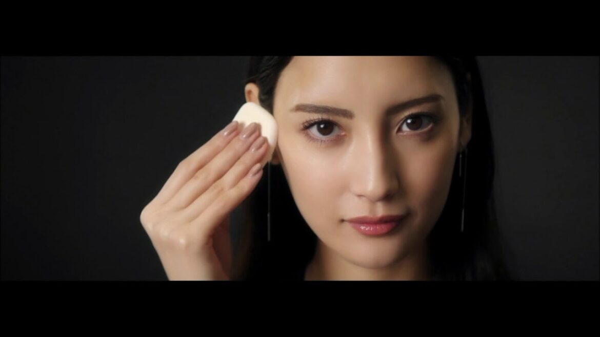 菜々緒が艶やかで美しい！！「コフレドール」のＣＭ２ "Nanao" but it's fascinating and beautiful! Commercial of "COFFRET D'OR"2