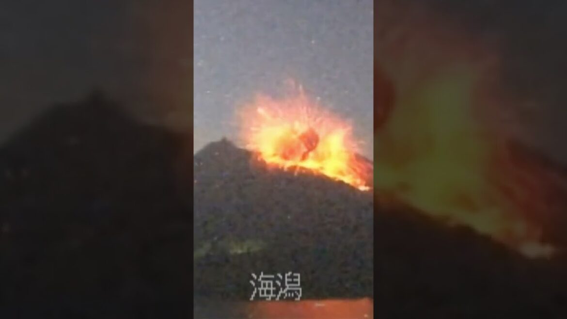 衝撃の瞬間　桜島の噴火2　#shorts　#とおるマック　#桜島　#噴火