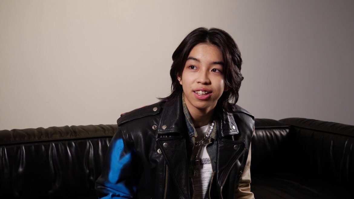 17歳の新世代アーティスト・YOSHIインタビュー「絶対世界で一番イケてる自信がある!」 17歳の新世代アーティスト・YOSHIインタビュー「絶対世界で一番イケてる自信がある!」