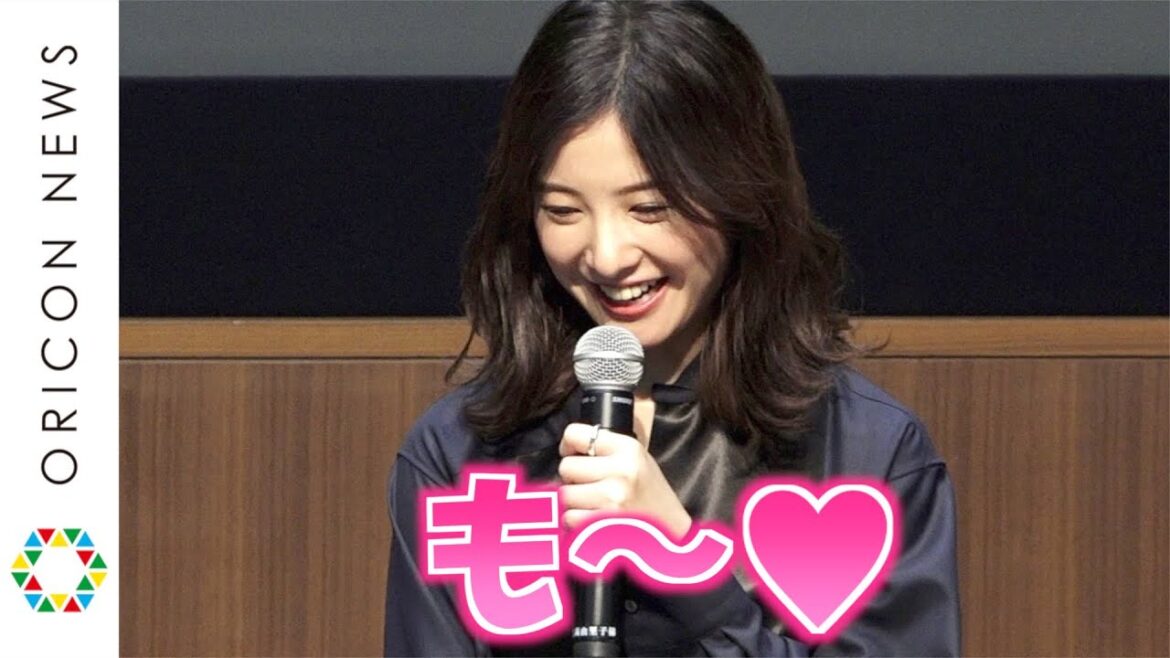 吉高由里子、恥ずかしがる学生を可愛く説教 恋愛トークに興味津々で横浜流星と大はしゃぎ! 映画『きみの瞳が問いかけている』特別授業 in 青山祭 吉高由里子、恥ずかしがる学生を可愛く説教 恋愛トークに興味津々で横浜流星と大はしゃぎ! 映画『きみの瞳が問いかけている』特別授業 in 青山祭