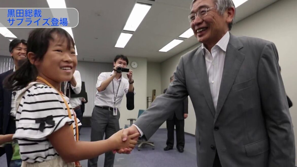 日銀夏休み子ども特別見学会2017②　黒田総裁登場