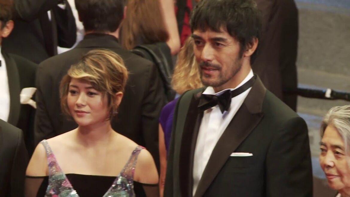 是枝裕和監督、阿部寛、真木よう子、樹木希林　『海よりもまだ深く』レッドカーペット＠カンヌ映画祭