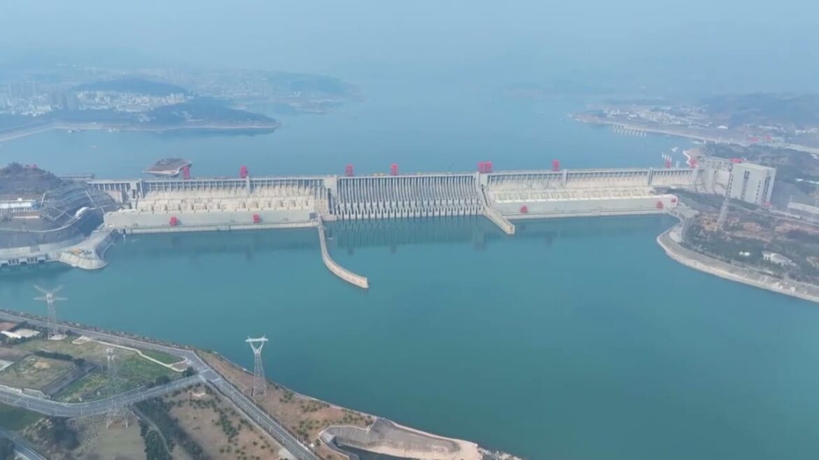 長江本流のダム、冬以降の補水量が１００億立方メートル超す