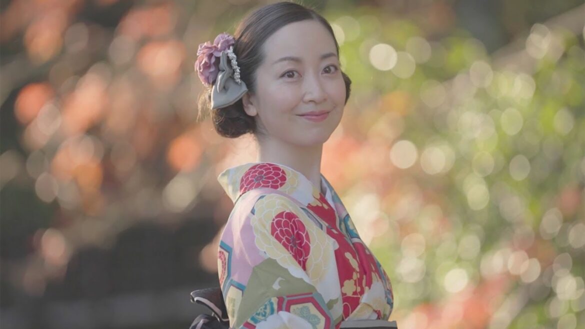 黒川智花、華やかな着物姿に変身　1泊2日で行く宮崎県日南市のごきげんな旅　「旅色FO-CAL」