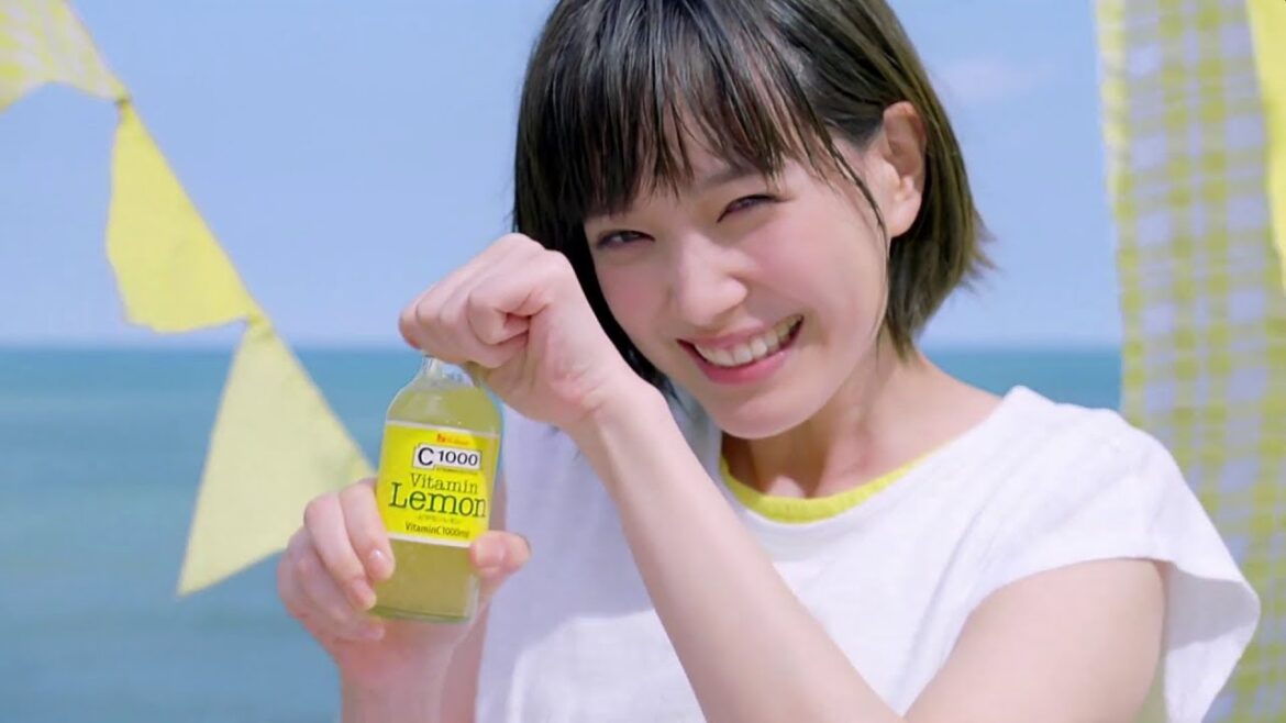Honda Tsubasa (本田翼) _ C1000 Vitamin Lemon CM