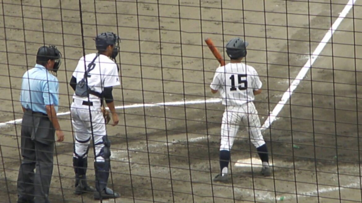 【しゃがんだ構え？】広島新庄 西山のバッティングフォーム_2017072301