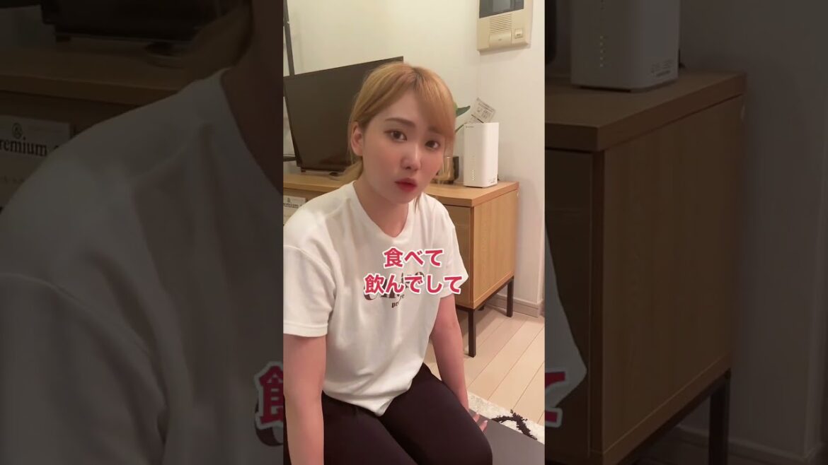 コロナ陽性で自宅療養中の嫁が筋トレし始めた #shorts