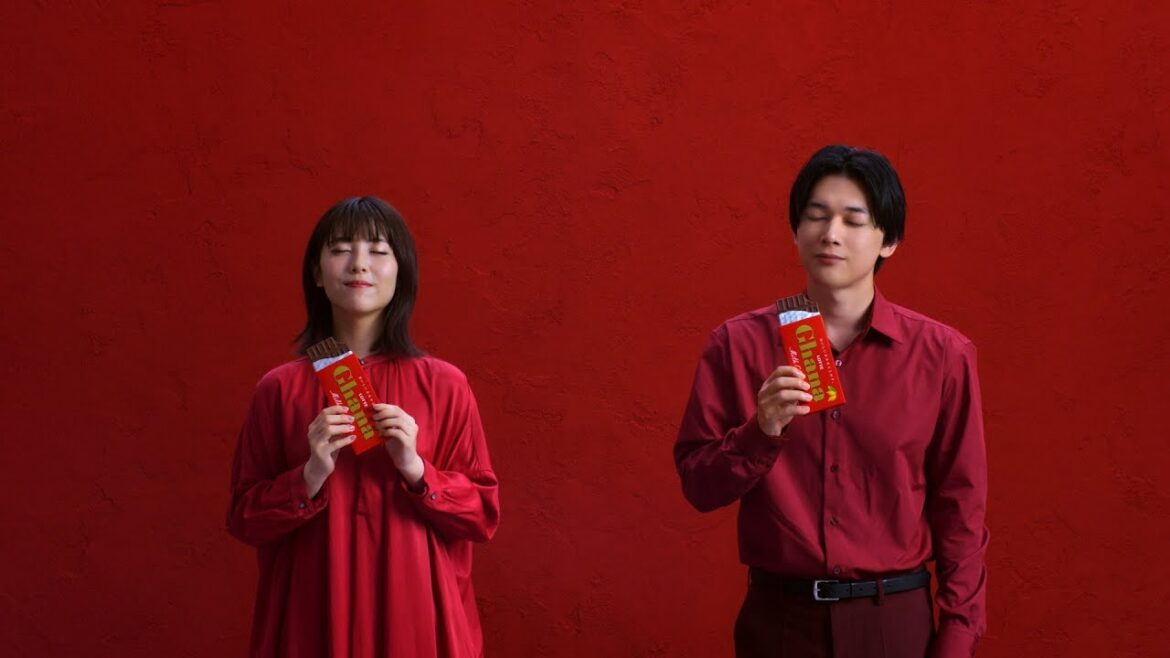 ロッテ ガーナ TVCM「コミュニケーション」篇 15秒 浜辺美波 吉沢亮