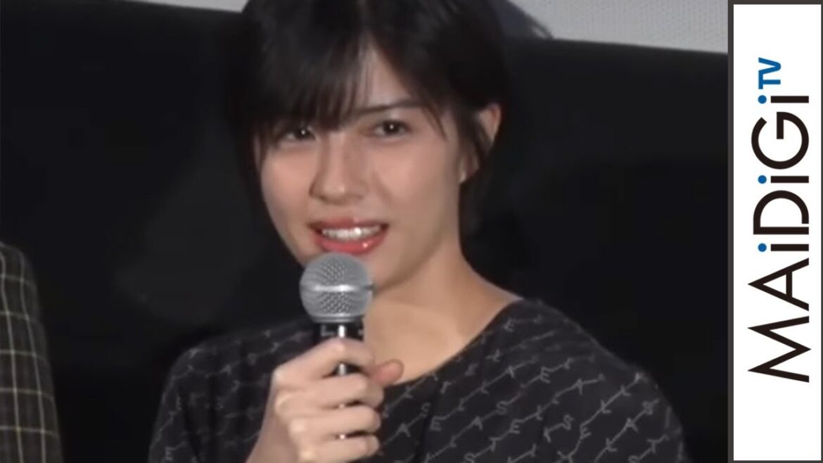 佐久間由衣、“モテテク”披露に「生々しいかな…」　映画「“隠れビッチ”やってました。」完成披露舞台あいさつ