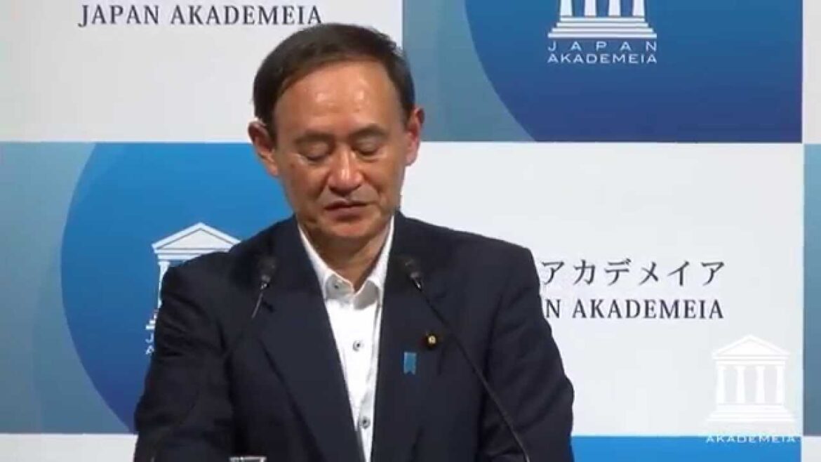 菅義偉・内閣官房長官　in　日本アカデメイア（8月2日）