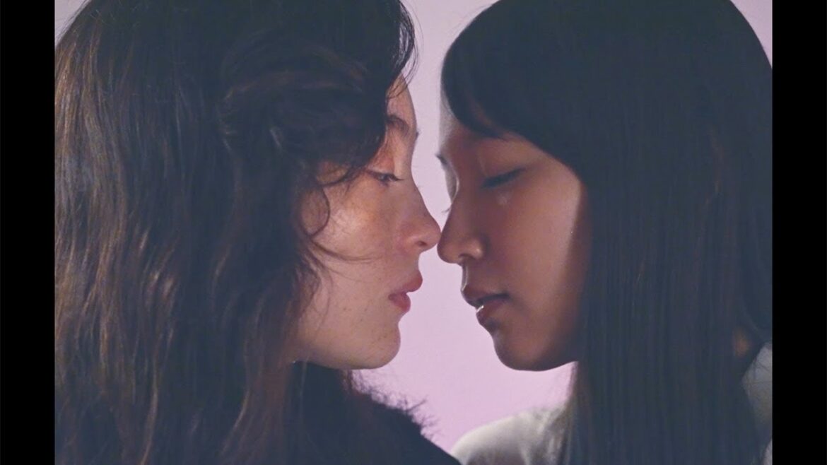 吉岡里帆、モトーラ世理奈と急接近　松本まりかは感情爆発　映画「アイスクリームフィーバー」特報