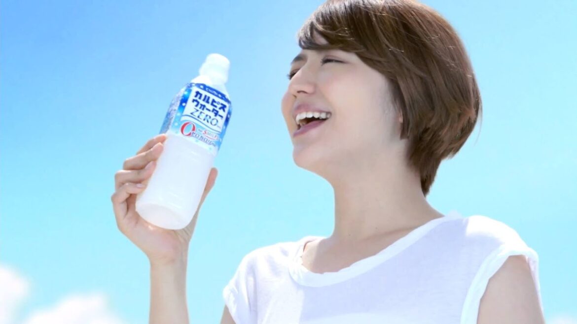 CM 長澤まさみ カルピスウォーター ZERO プールサイド篇
