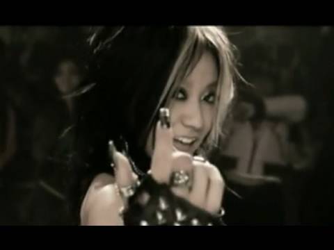 倖田來未 / Hot Stuff feat.KM-MARKIT 倖田來未 / Hot Stuff feat.KM-MARKIT