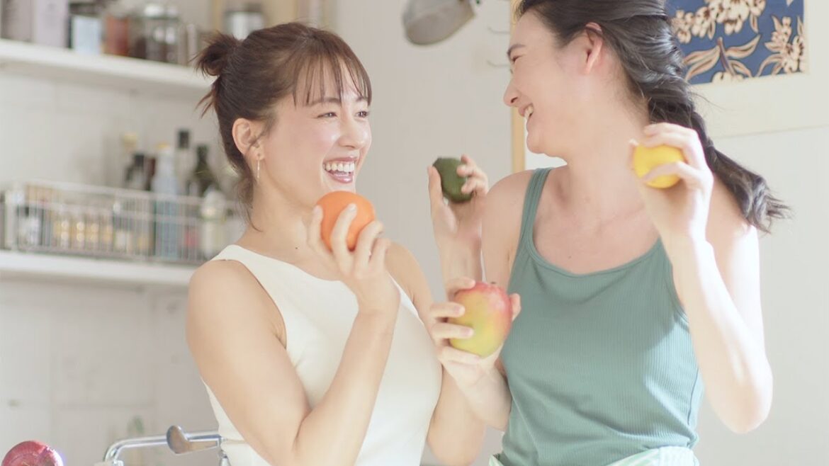 綾瀬はるか、ブラトップ姿でノリノリダンス！　ユニクロ新CM「LifeとWear /ヘルシーパーティー」メーキング