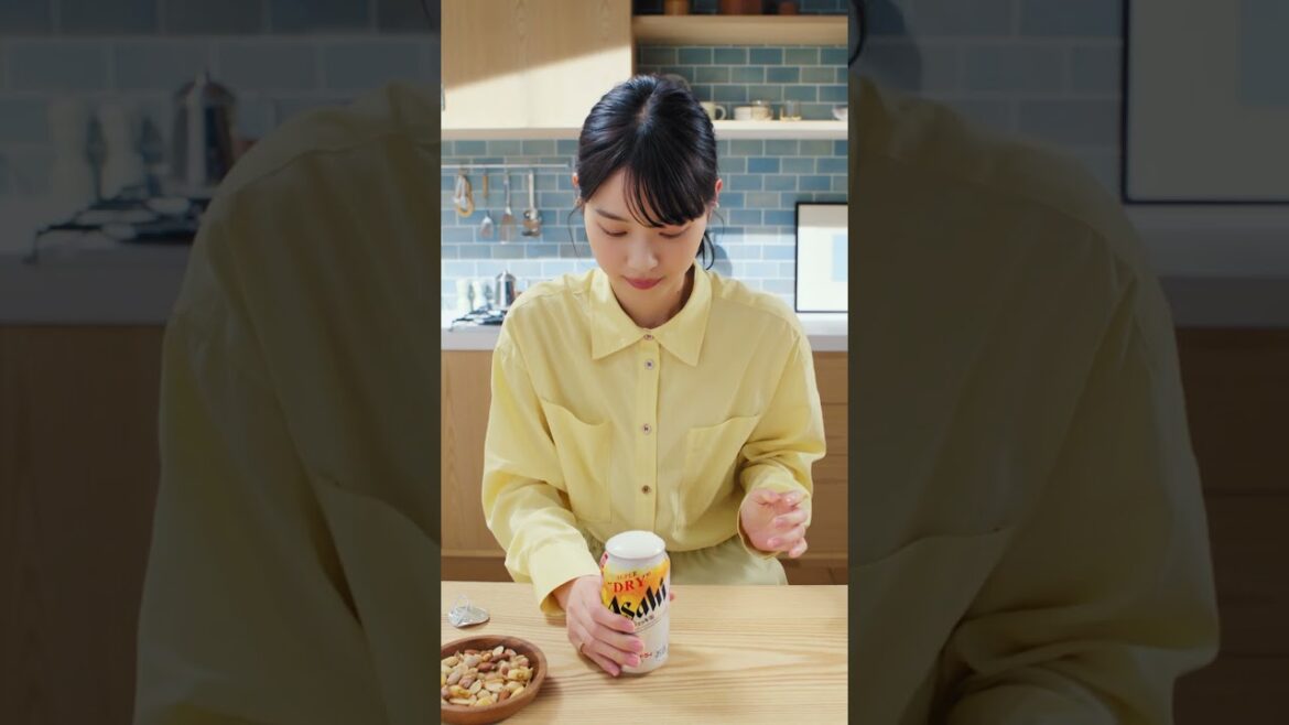 アサヒスーパードライ WEBCM 「西野七瀬、豪快に飲む。」篇