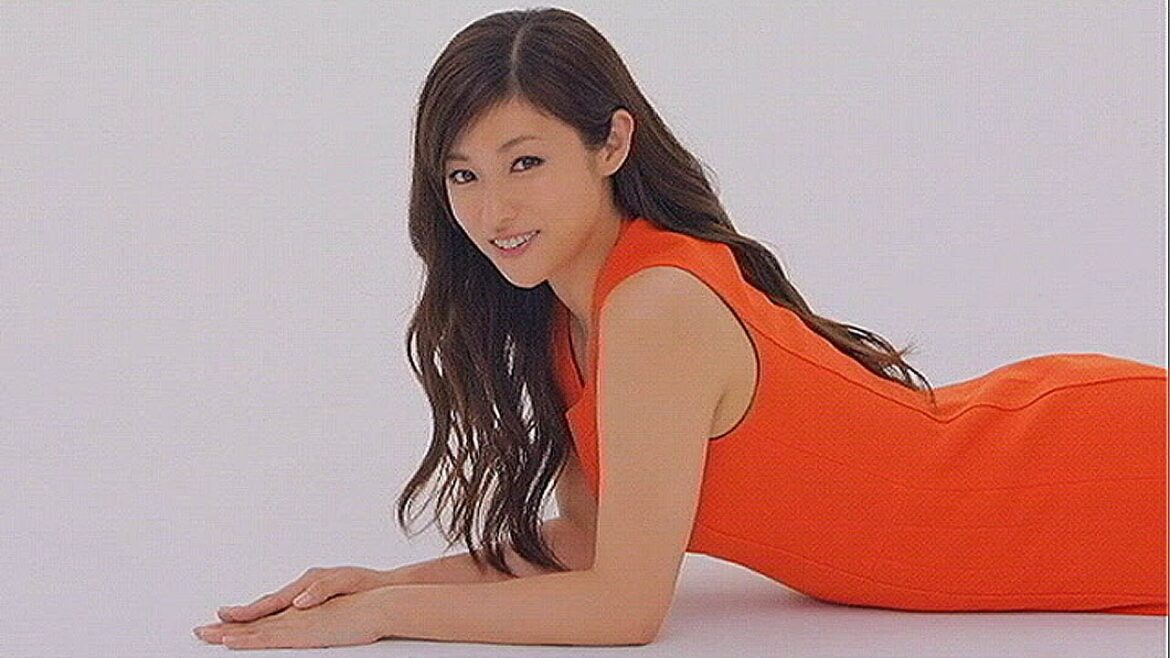 いいなCM　ダイハツ　ミライース　深田恭子　「低いところから」篇