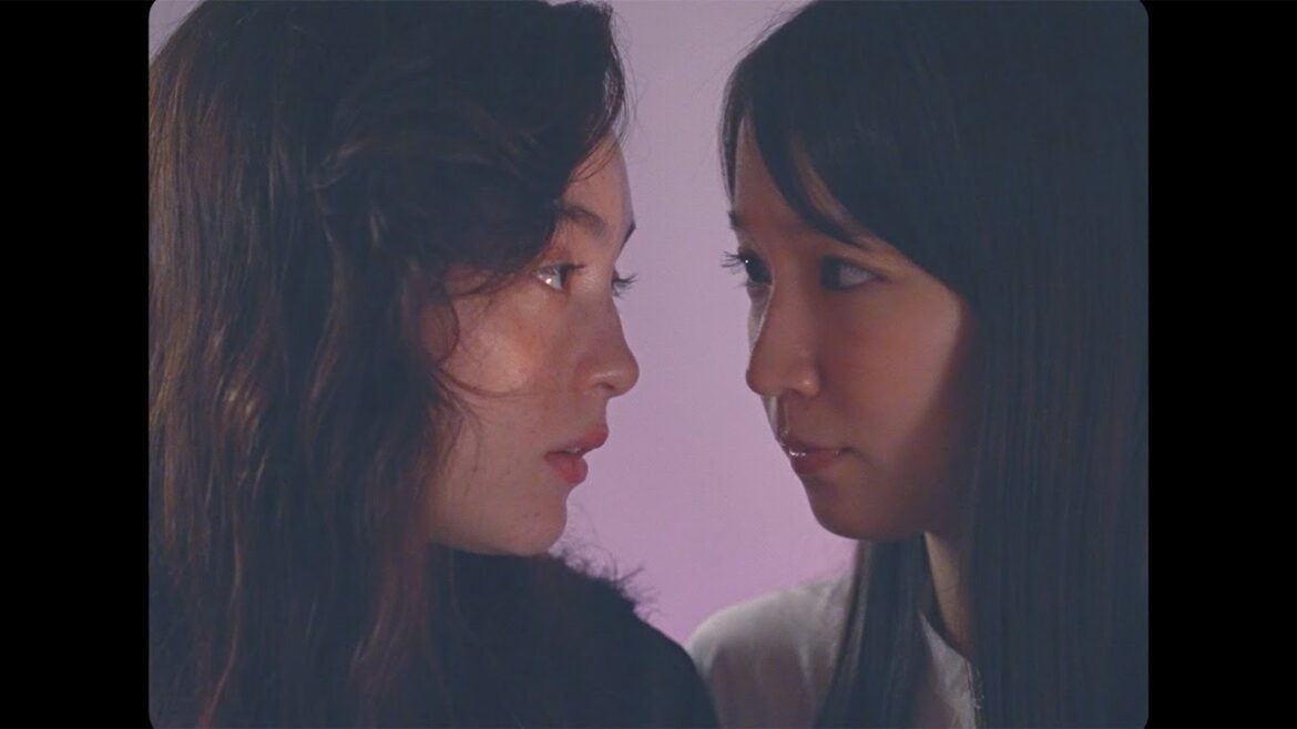 吉岡里帆、モトーラ世理奈と見つめ合い… 映画「アイスクリームフィーバー」本予告 吉岡里帆、モトーラ世理奈と見つめ合い… 映画「アイスクリームフィーバー」本予告