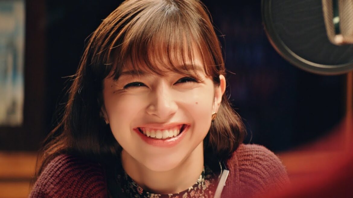 中条あやみ、無邪気な小悪魔っぷりで小籔千豊を翻弄 ジーユー新CM「無敵カーデ」 中条あやみ、無邪気な小悪魔っぷりで小籔千豊を翻弄 ジーユー新CM「無敵カーデ」