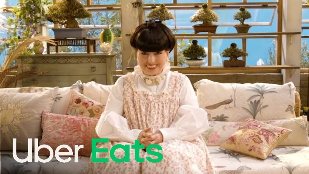 黒柳徹子＆小松菜奈 今夜、私が頂くのは…　舞台裏密着 / 黒柳徹子 | Uber Eats