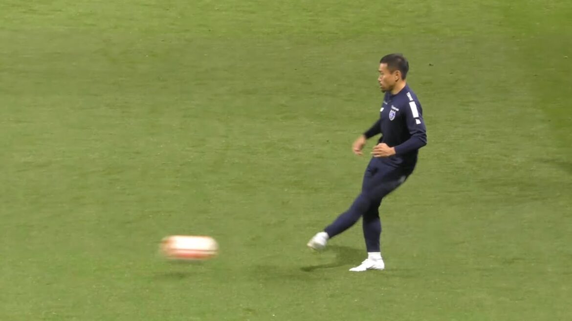 【世界を知る左ウイングバック】FC東京 長友佑都選手の試合前アップ Yuto Nagatomo ／2023.4.5 ガンバ大阪 vs FC東京（パナスタ）