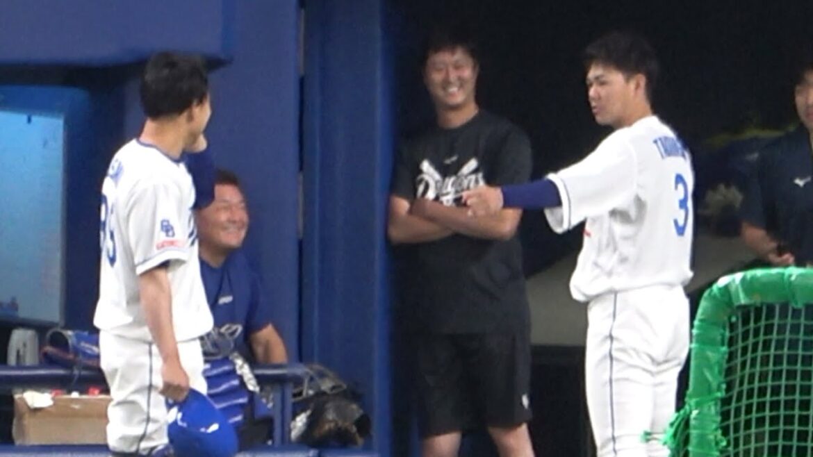 トレード移籍の宇佐見が1軍昇格！久々の同学年チームメイトに嬉しそうな高橋周平 (2023/06/24)