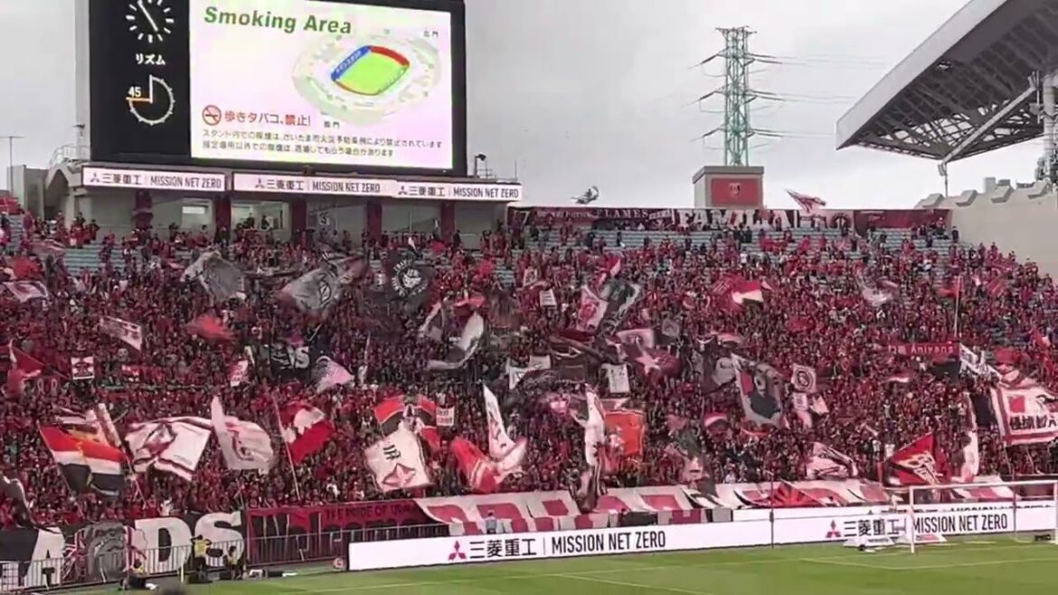 同点に追いついた前半終了の浦和レッズサポーターの選手を鼓舞するチャント浦和レッズ対ガンバ大阪＃Jリーグ＃サポーター＃チャント＃ワールドカップ＃浦和レッズ＃サッカー日本代表＃日本代表＃AFC
