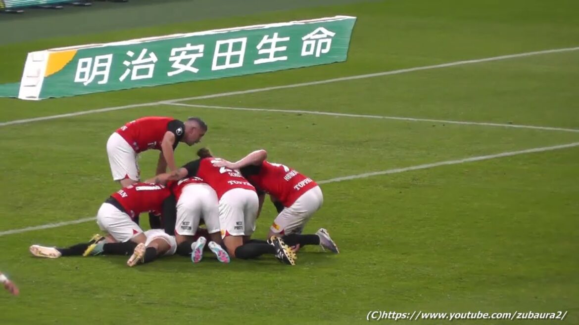 酒井宏樹のクロスにリンセンが頭で落として、最後は伊藤敦樹が決めて逆転ゴール！ 浦和レッズ vs サンフレッチェ広島 2023年5月31日 Jリーグ