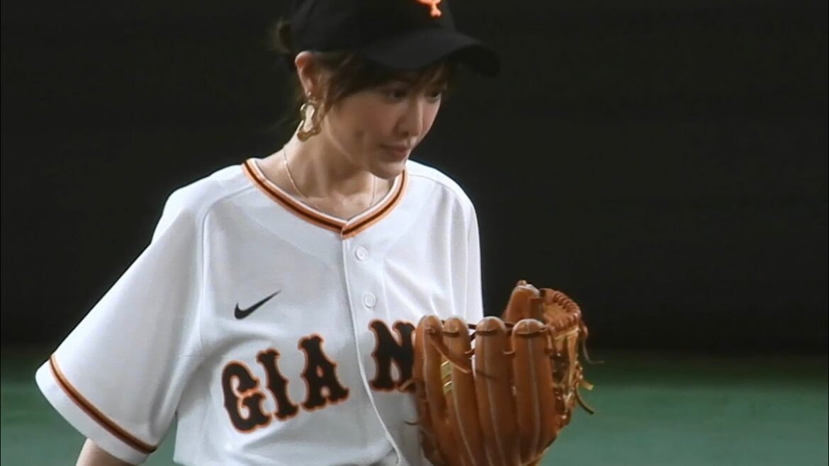 巨人対日ハム　6/4(日)始球式　女優の「松本まりか」驚愕の投法で場内大爆笑の瞬間！ここはボーリング場か？wwww in東京ドーム　セ・パ交流戦