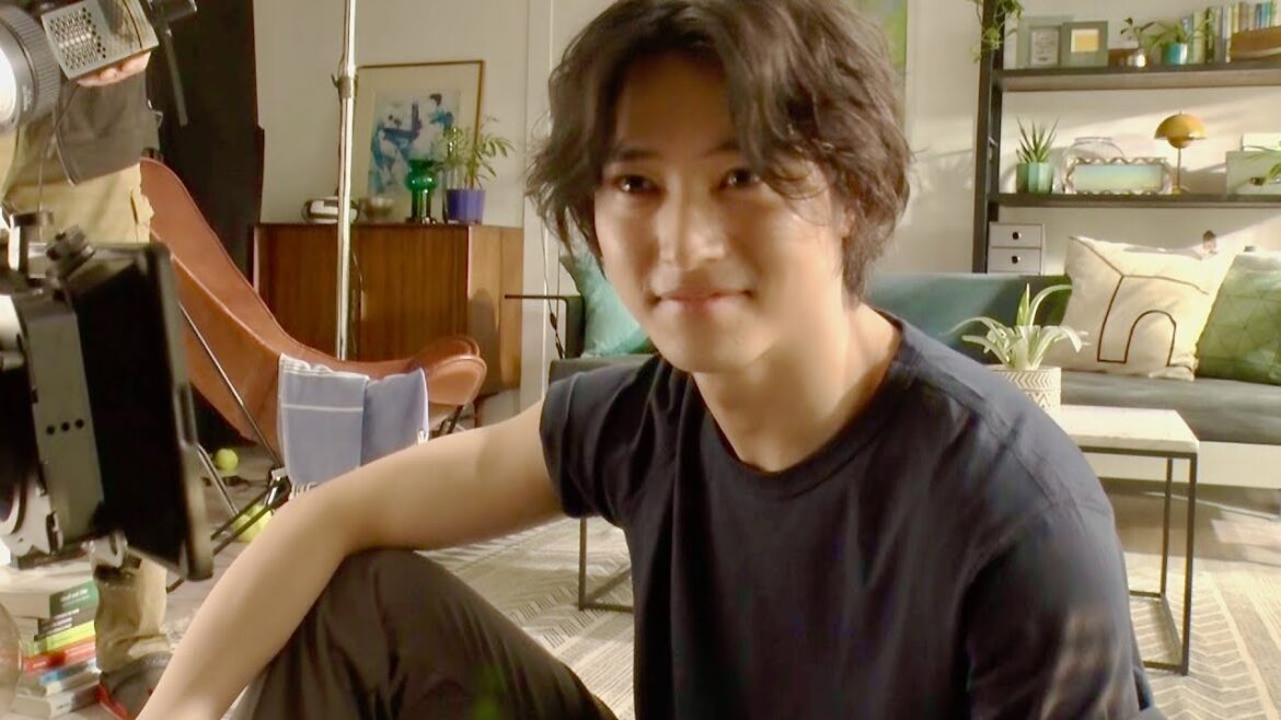 山崎賢人、高速ツイストの腹筋に苦戦!?／明治ザバスCM＋インタビュー＋メイキング