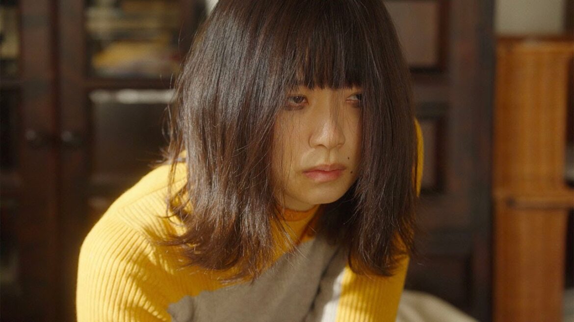 深川麻衣、おっさんと同居!?　崖っぷち元アイドル役で井浦新と共演　映画「人生に詰んだ元アイドルは、赤の他人のおっさんと住む選択をした」特報