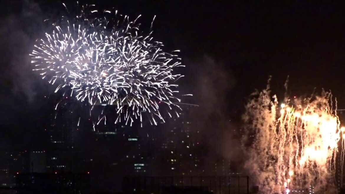 神宮外苑花火大会2019