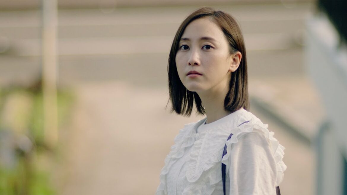 松井玲奈主演　岡崎紗絵＆倉島颯良の“3姉妹”が織りなす物語　映画「緑のざわめき」予告
