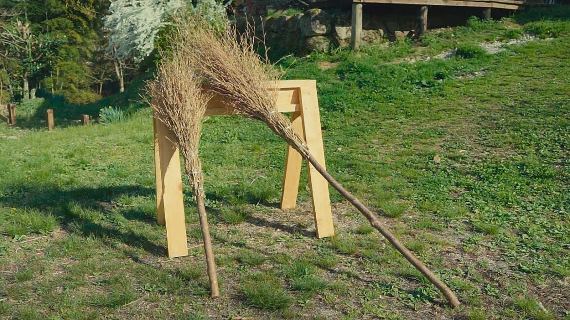 Bamboo Broom Making | 竹ぼうきを作る