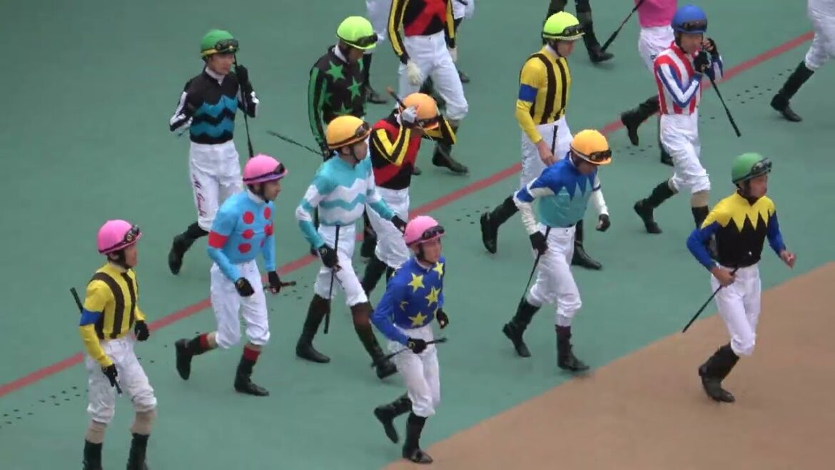 【目黒記念2023】ウィニングランとC.ルメールがパドックで三浦皇成にスキルヴィングのことを話 大きく息を吐いて馬に乗る 現地映像 ヒートオンビート