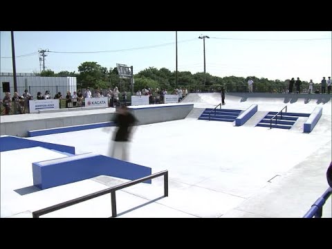 県内最大級スケートパークがオープン 平野歩夢選手がサプライズ登場「長く続けられる環境を」【新潟】 (23/07/30 18:25) 県内最大級スケートパークがオープン 平野歩夢選手がサプライズ登場「長く続けられる環境を」【新潟】 (23/07/30 18:25)