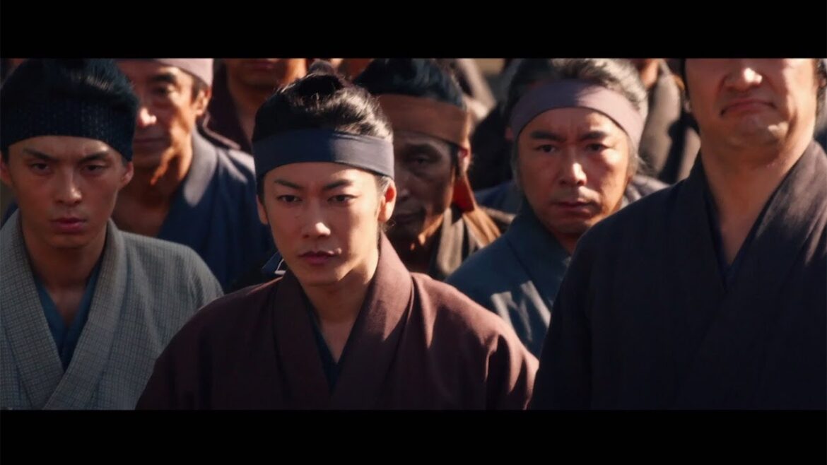佐藤健、森山未來、小松菜奈らが一斉にスタート！映画「サムライマラソン」特別映像
