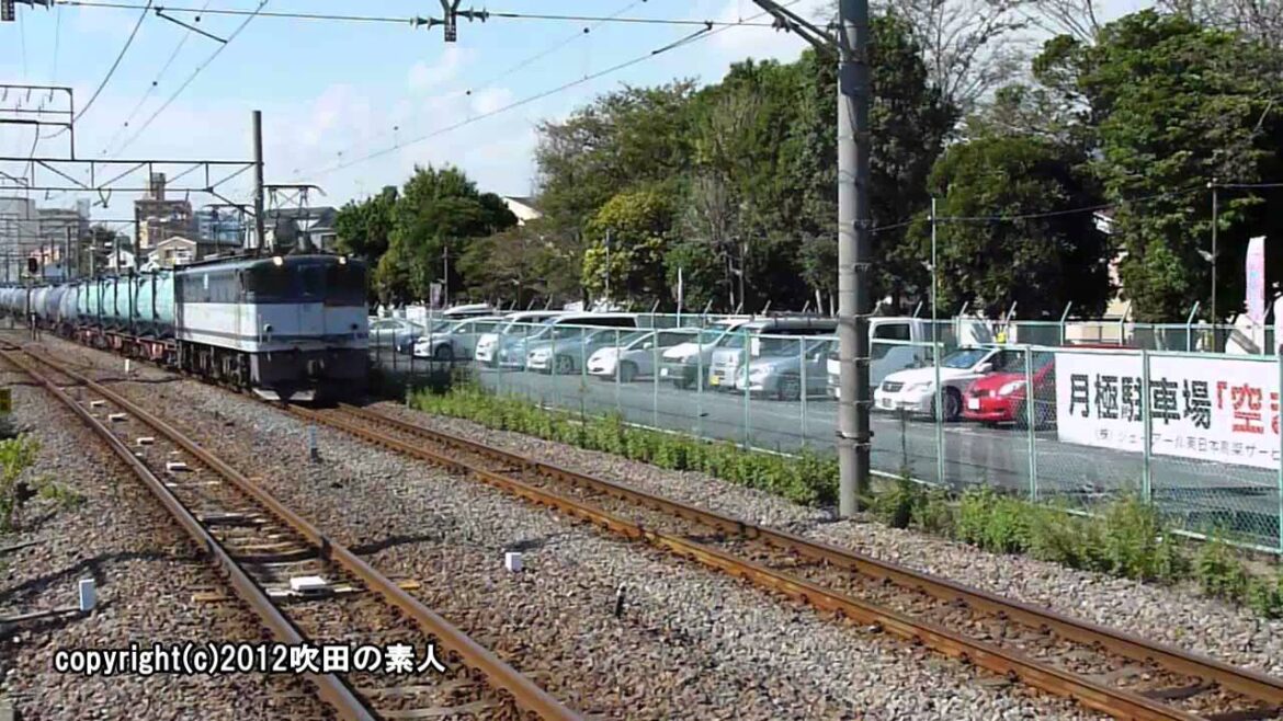 ﾒﾀﾉｰﾙﾀﾝｸを搭載したｺｷ200を牽引してきたEF65 2080号機
