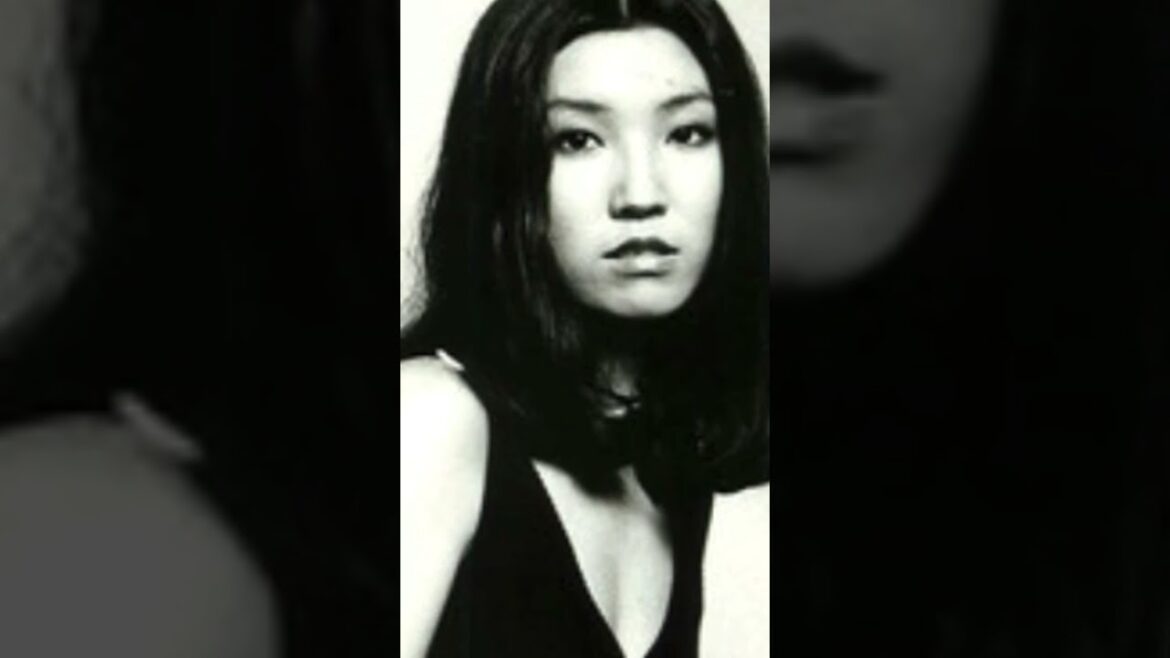【荒井由実/松任谷由実/ユーミン】海を見ていた午後　コンサート弾き語り風に歌ってみた