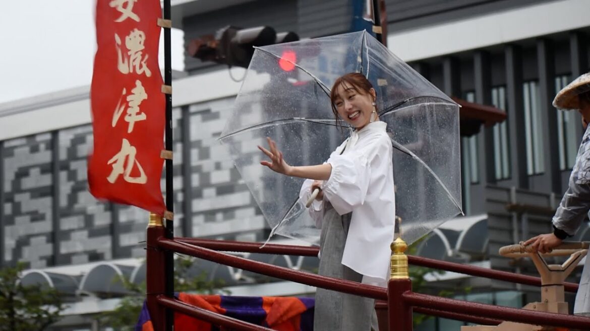 ４年ぶりの復活の和船山車に須田亜香里さん　津まつり最終日